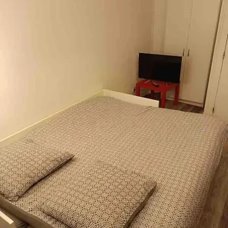 Studio Au Centre De 2eme Et Lägenhet Quimper